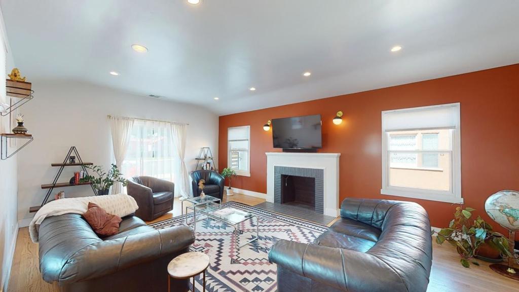 Property Photo:  8946 La Salle Avenue  CA 90047 