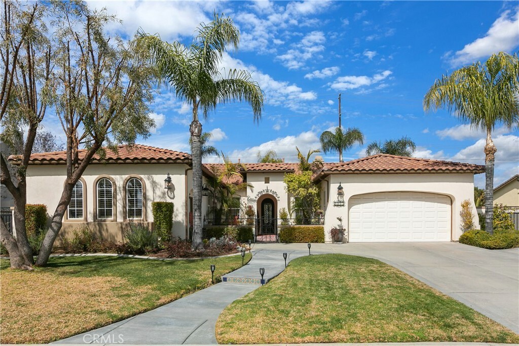 Property Photo:  1183 Pamplona Drive  CA 92508 