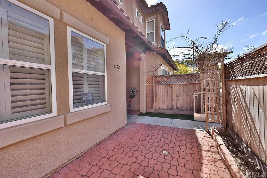 Property Photo:  6178 Citracado Circle  CA 92009 