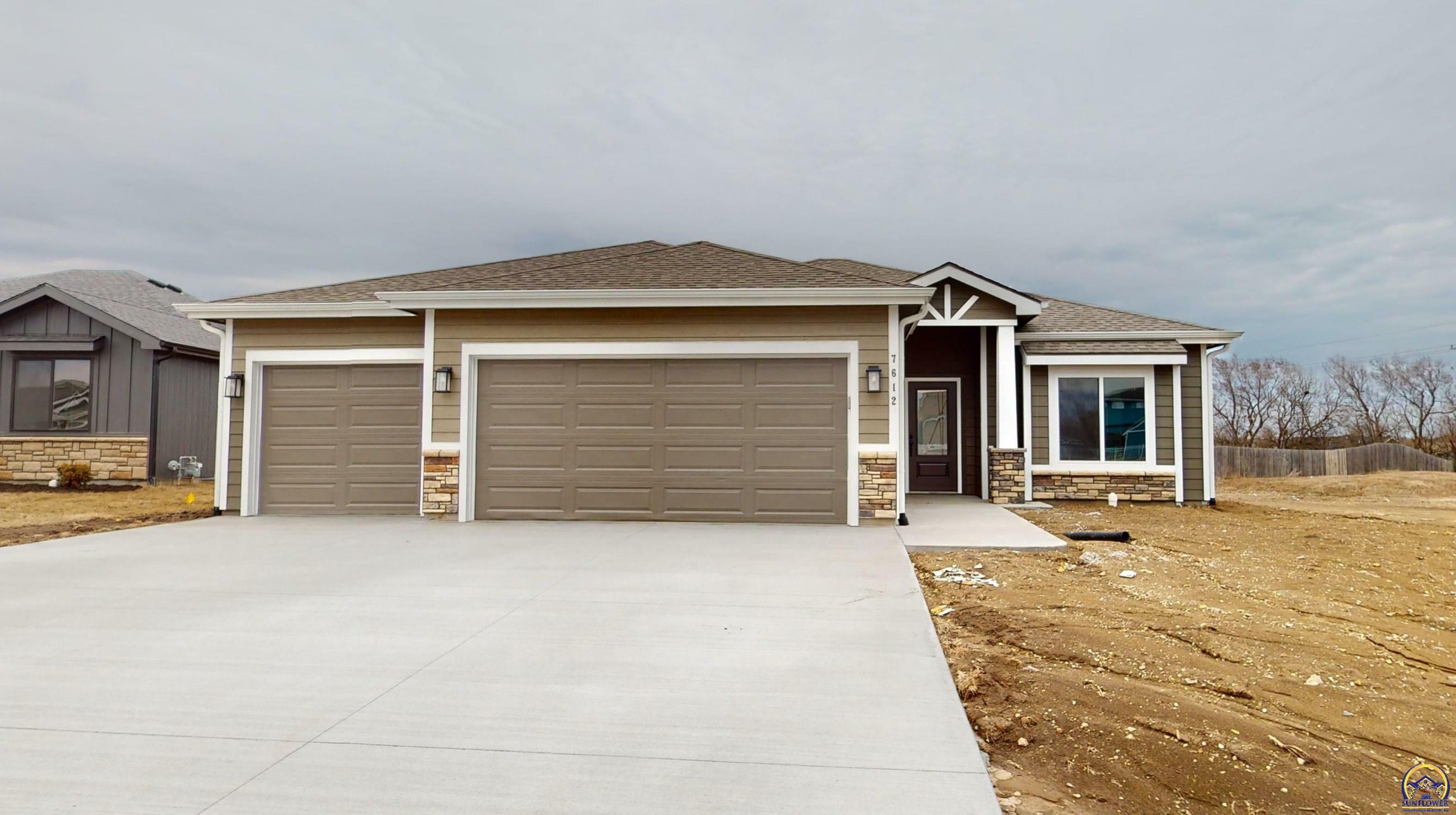 Property Photo:  7612 SW 24th Ter  KS 66614 