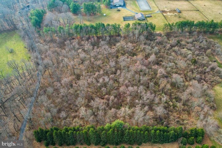 6.02 Acres +/-  Waterford VA 20197 photo