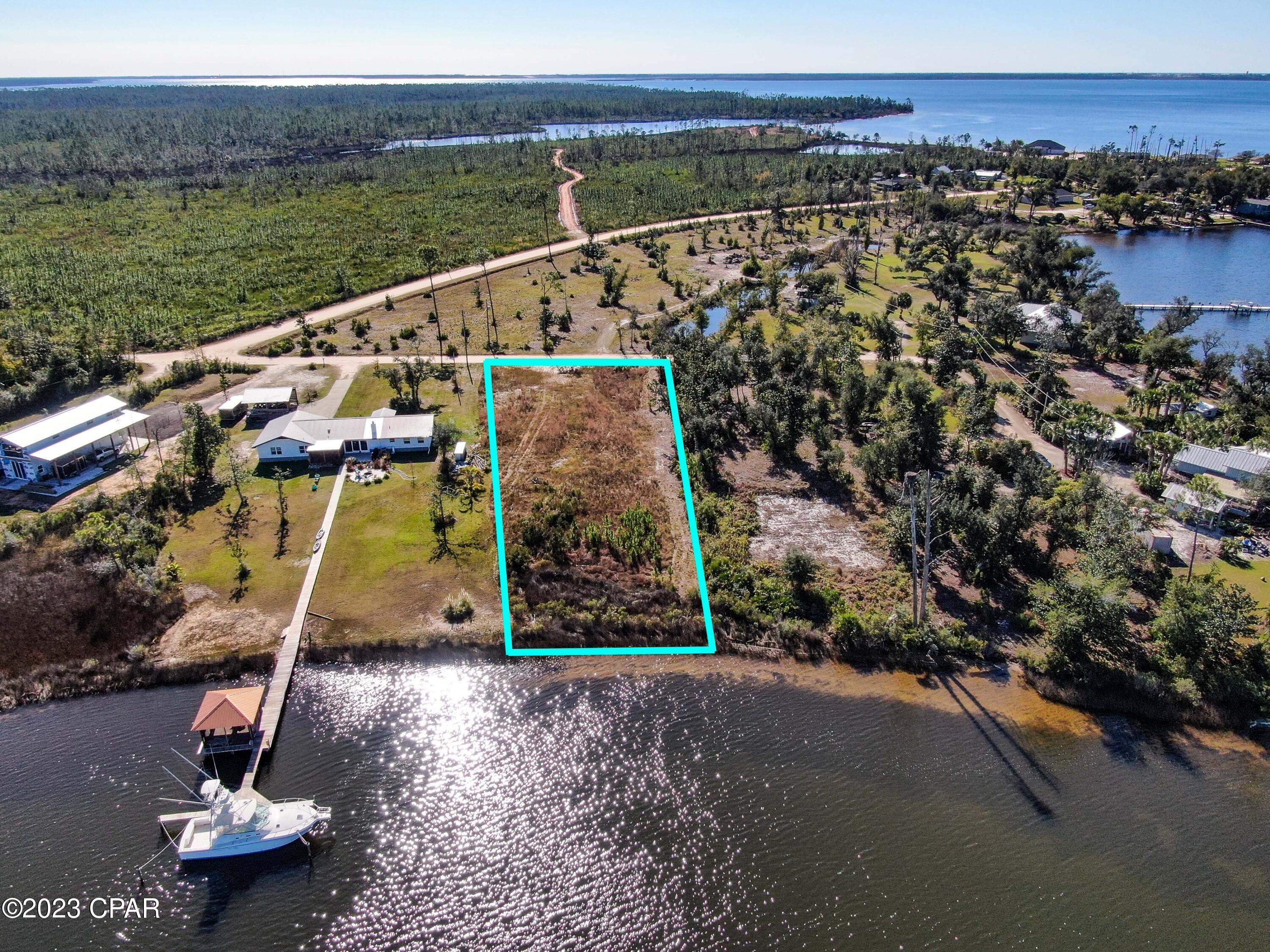 Property Photo: 1550 Primrose Lane FL 32404