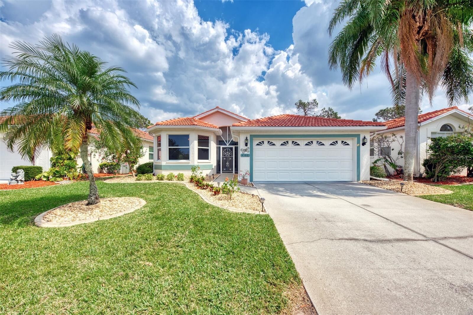 Property Photo: 4386 Summertree Road FL 34293