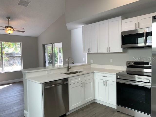 Property Photo:  10318 Crystal Point Drive  FL 32825 