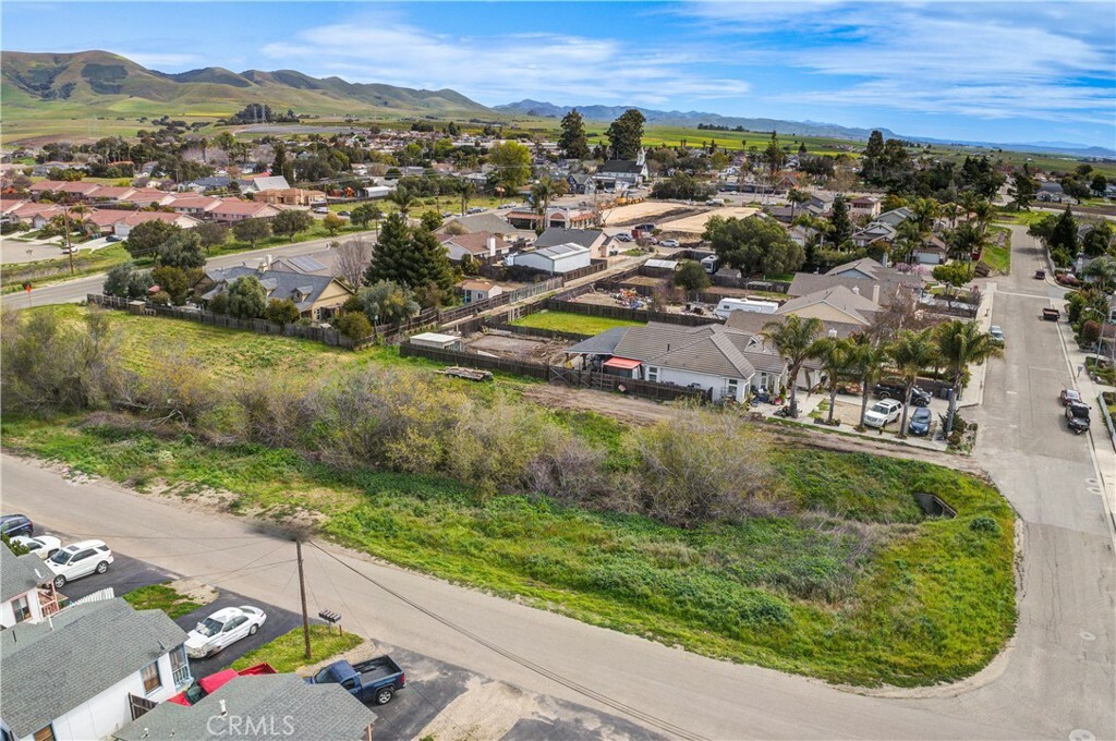 Property Photo:  0 N Burton (Lot8) Street  CA 93444 