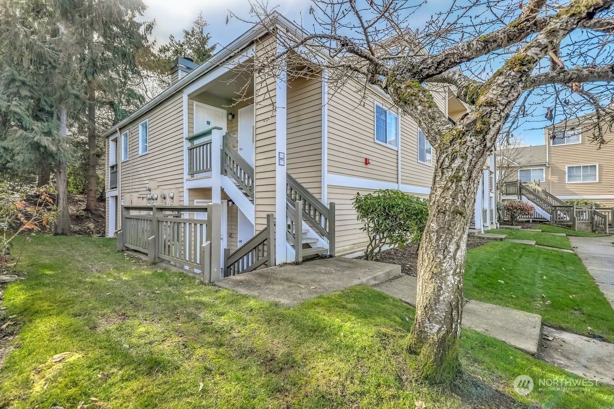 Property Photo: 5300 Harbour Pointe Boulevard 307B WA 98275