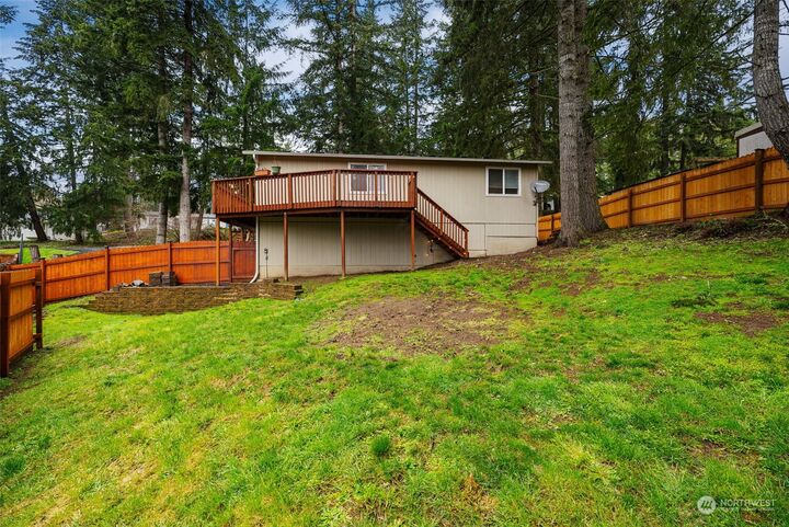 Property Photo: 10 NE Schooner Place WA 98525
