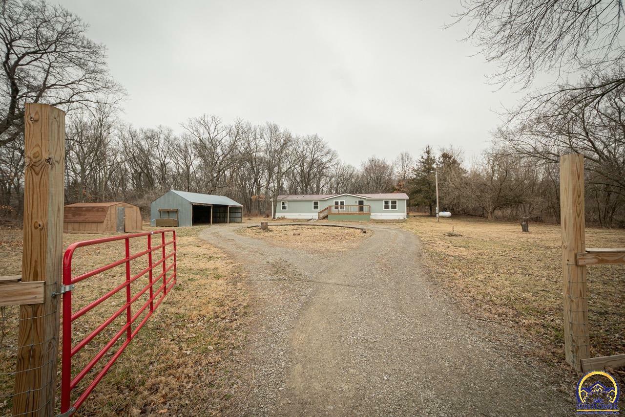 Property Photo:  17360 158th Rd  KS 66440 