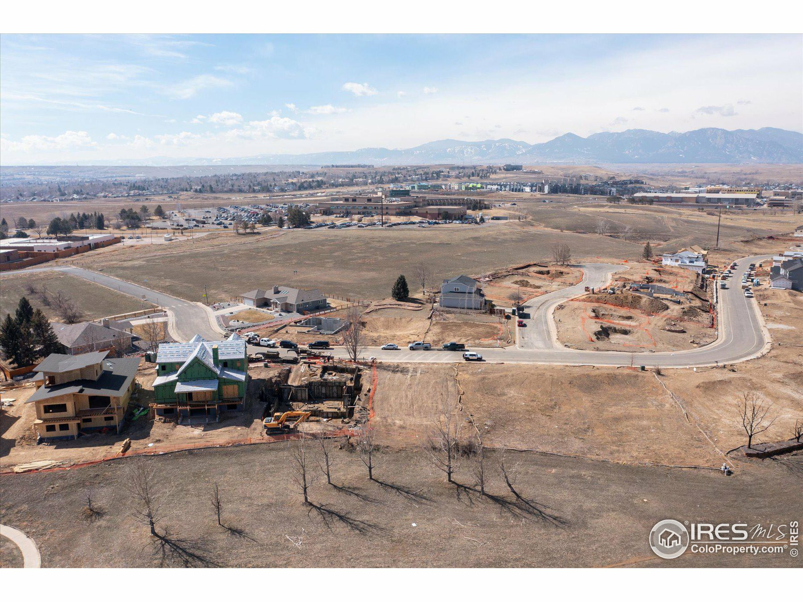 Property Photo: 976 Saint Andrews Ln CO 80027