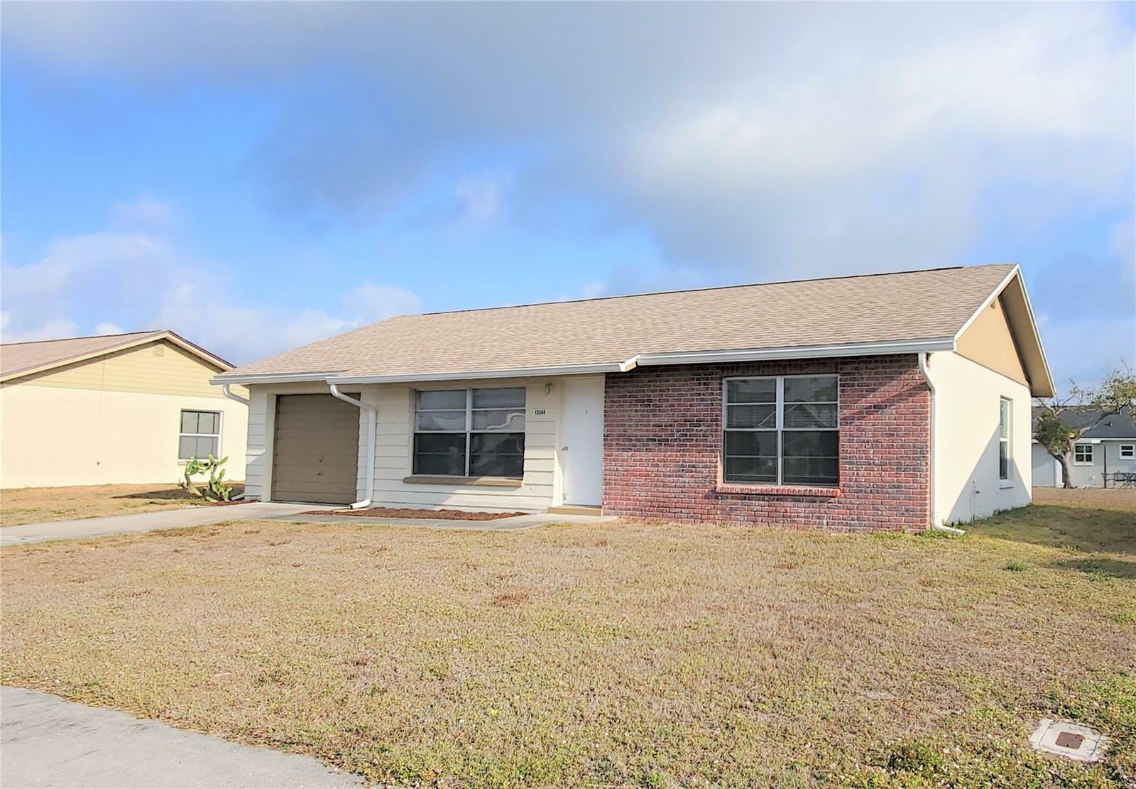 Property Photo:  13544 Martha Avenue  FL 33981 