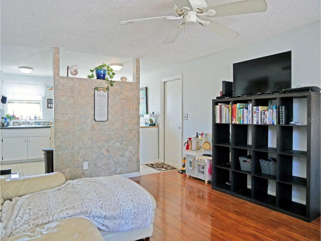 Property Photo: 8536 Rose Terrace FL 33777