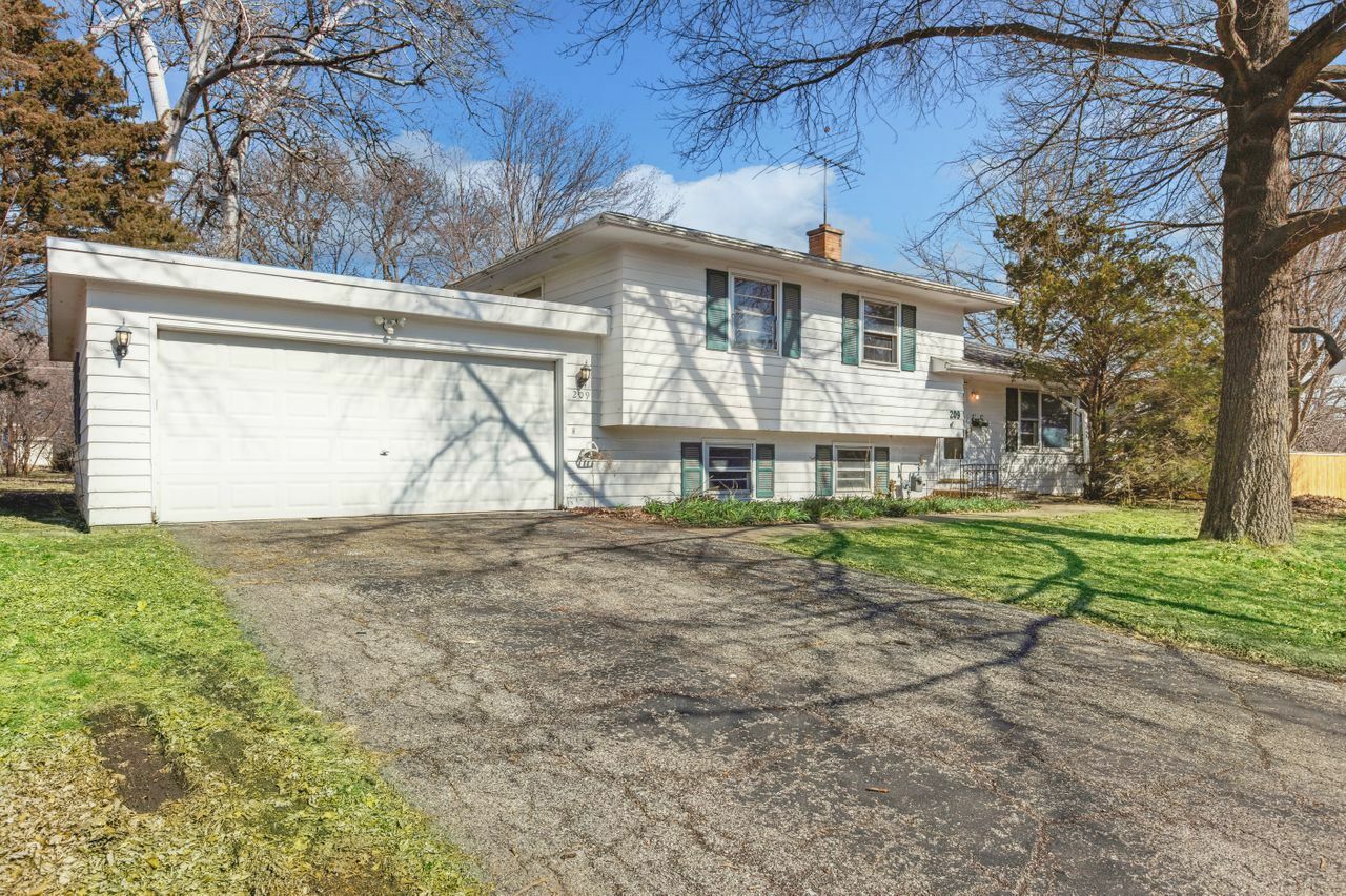 Property Photo:  209 W Gartner Road  IL 60540 