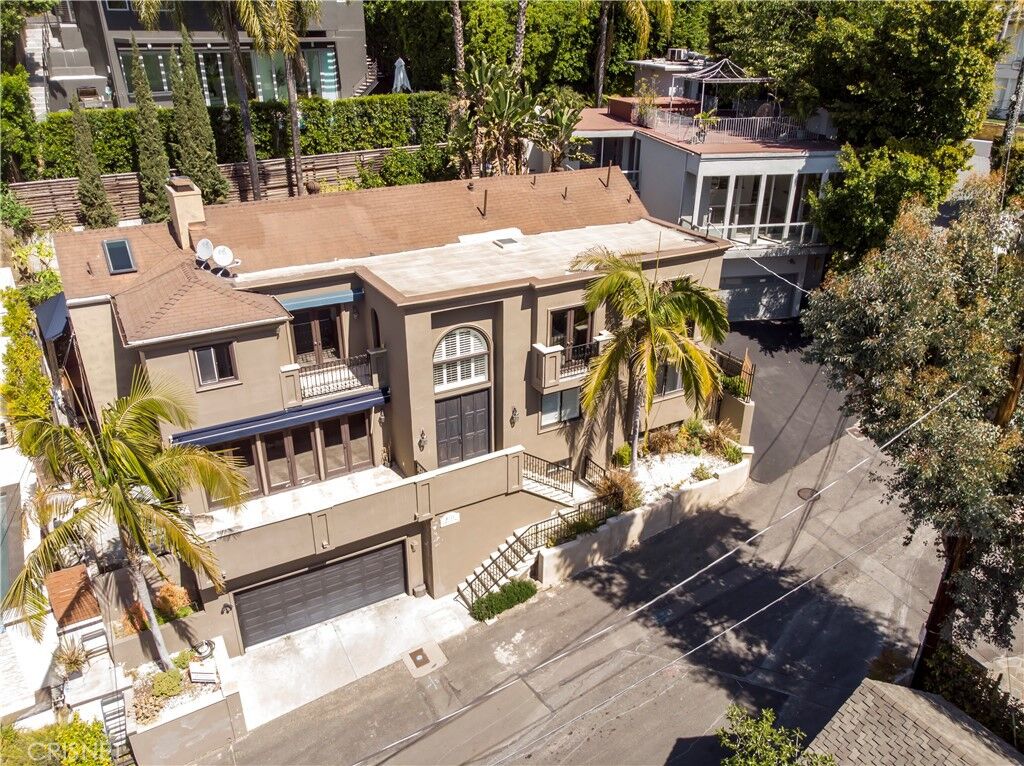 Property Photo: 8721 Sunset Plaza Terrace CA 90069