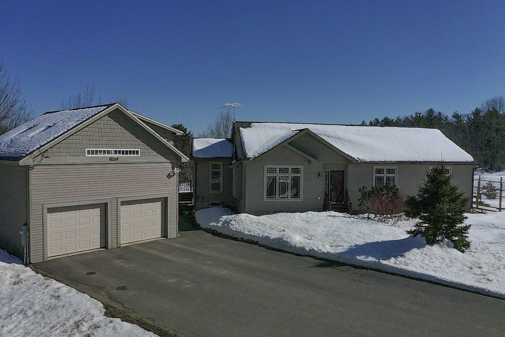 Property Photo:  48 Appleton Ridge Road  ME 04973 