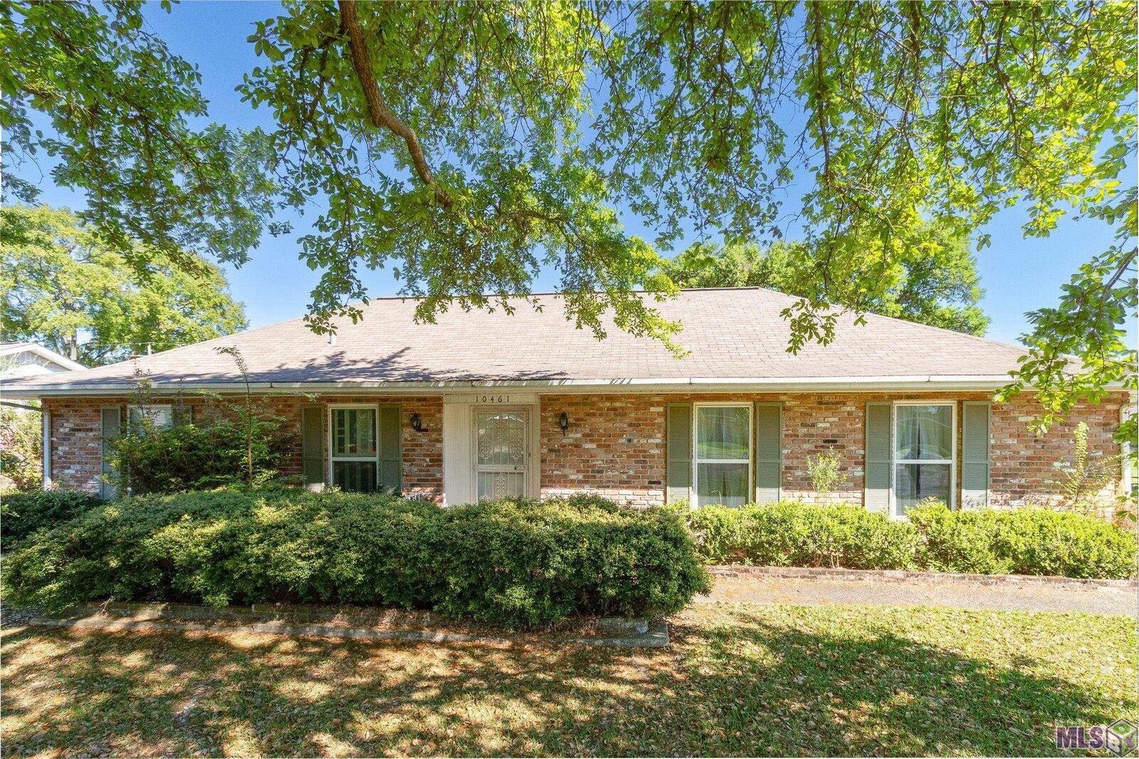 Property Photo:  10461 E Grandeur Dr  LA 70815 