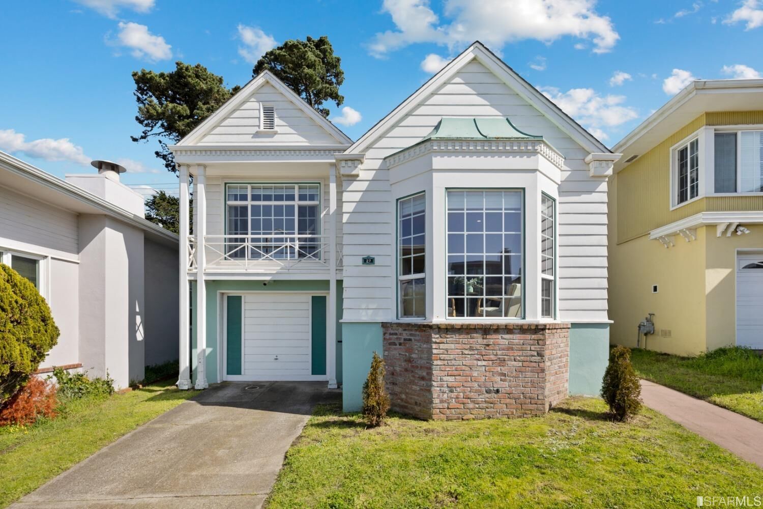 Property Photo:  27 Fairway Drive  CA 94015 