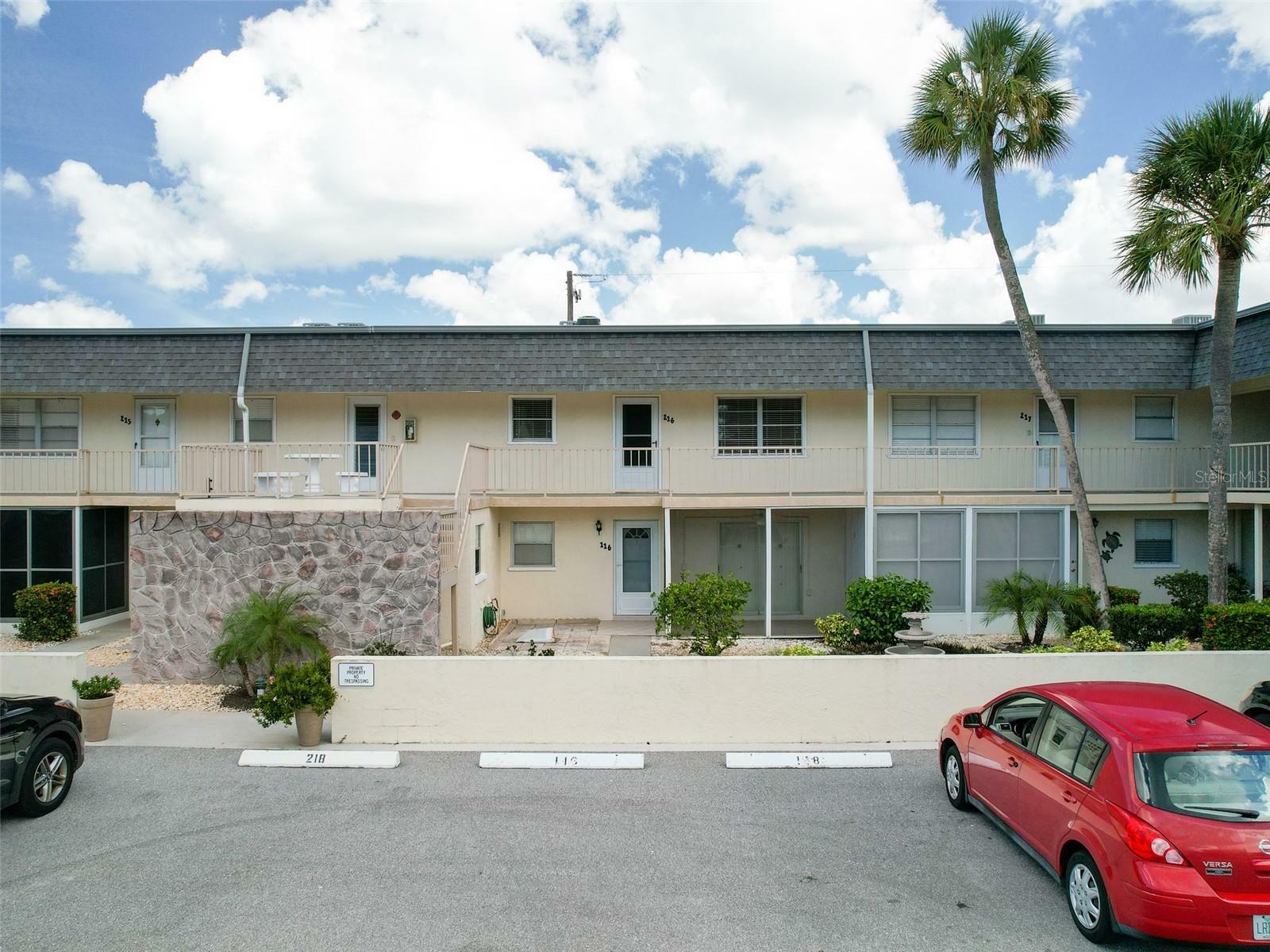 Property Photo: 528 Barcelona Avenue 216 FL 34285