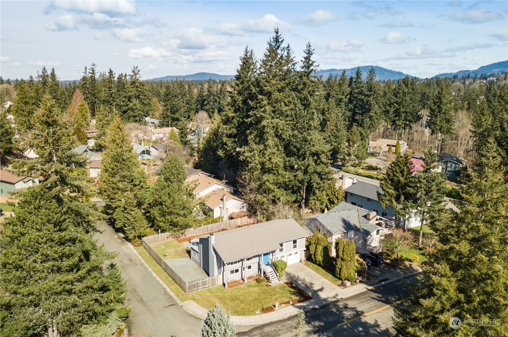 Property Photo:  15606 SE 179th Street  WA 98058 