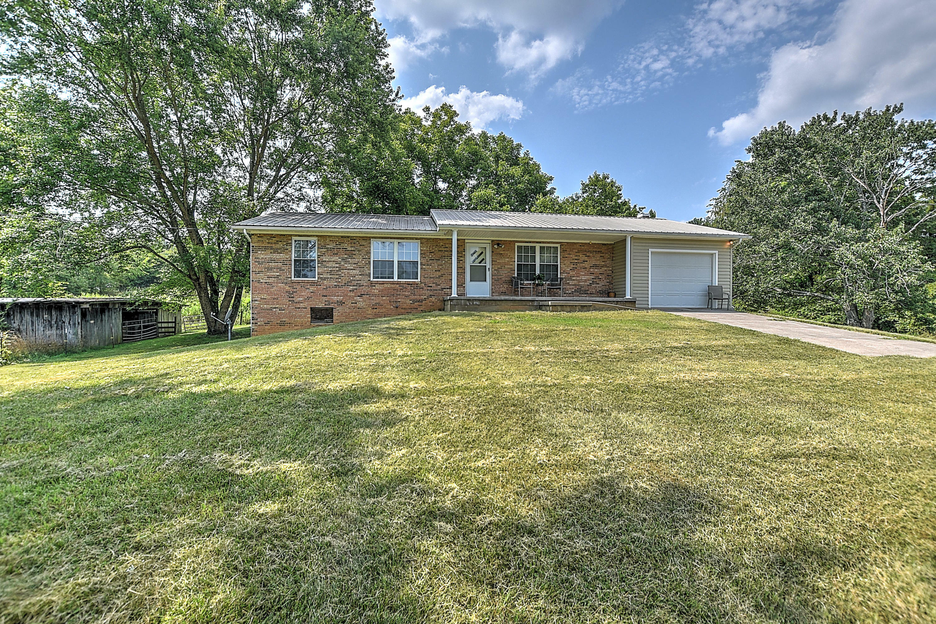 Property Photo:  475 Butchertown Road  TN 37656 