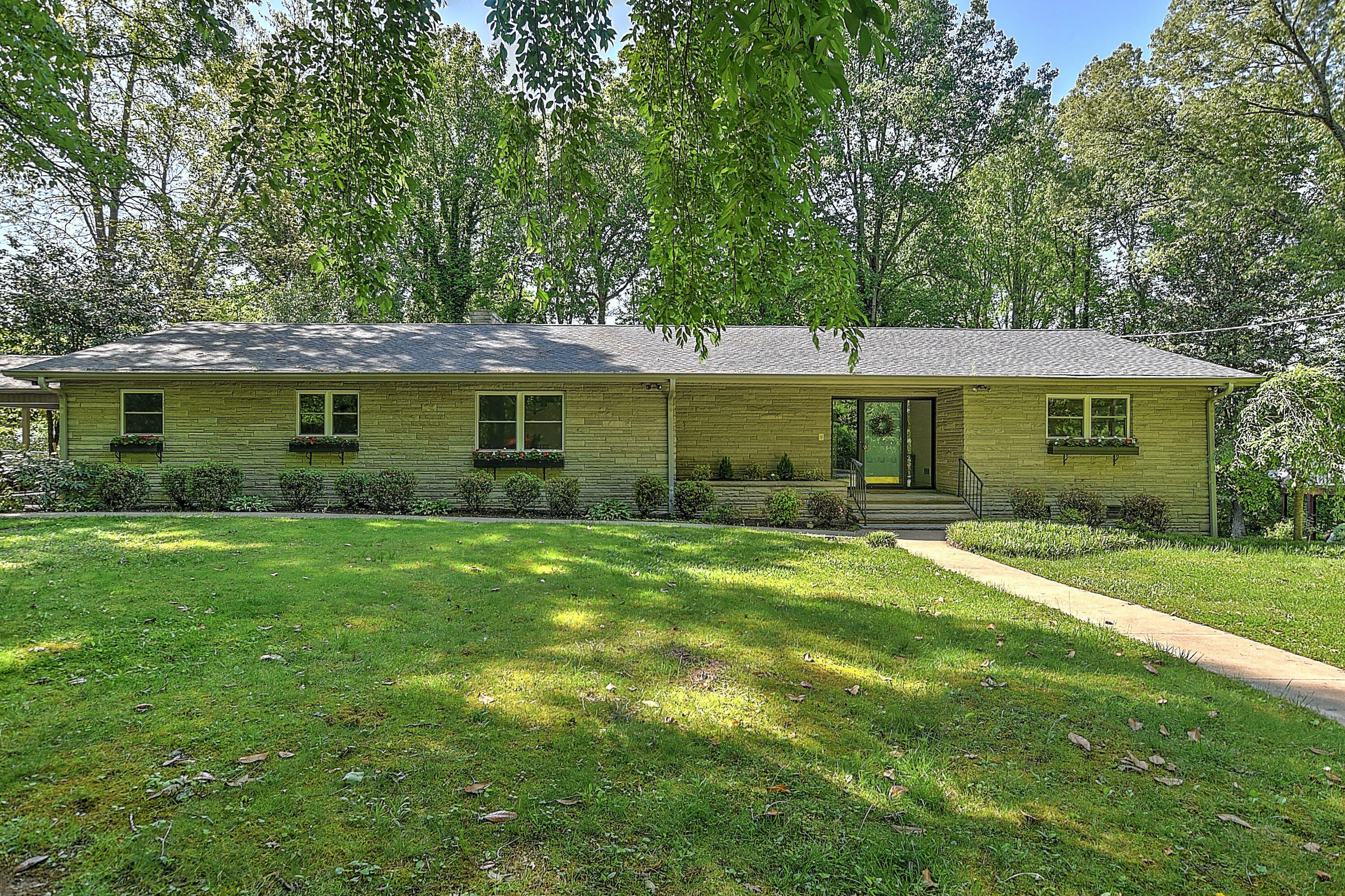 Property Photo:  1201 Woodland Avenue  TN 37601 