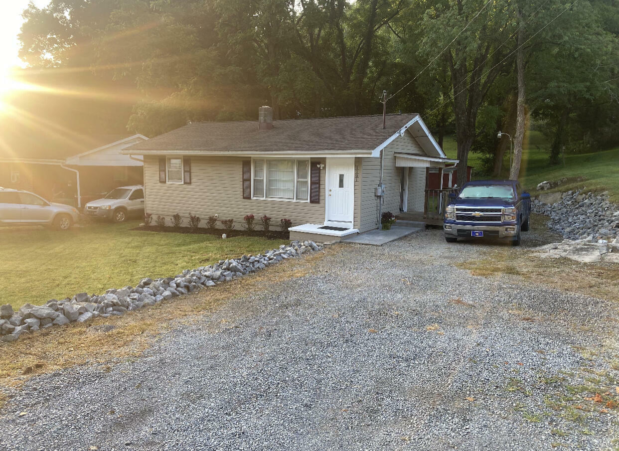 Property Photo:  1101 Ledford Street  TN 37643 