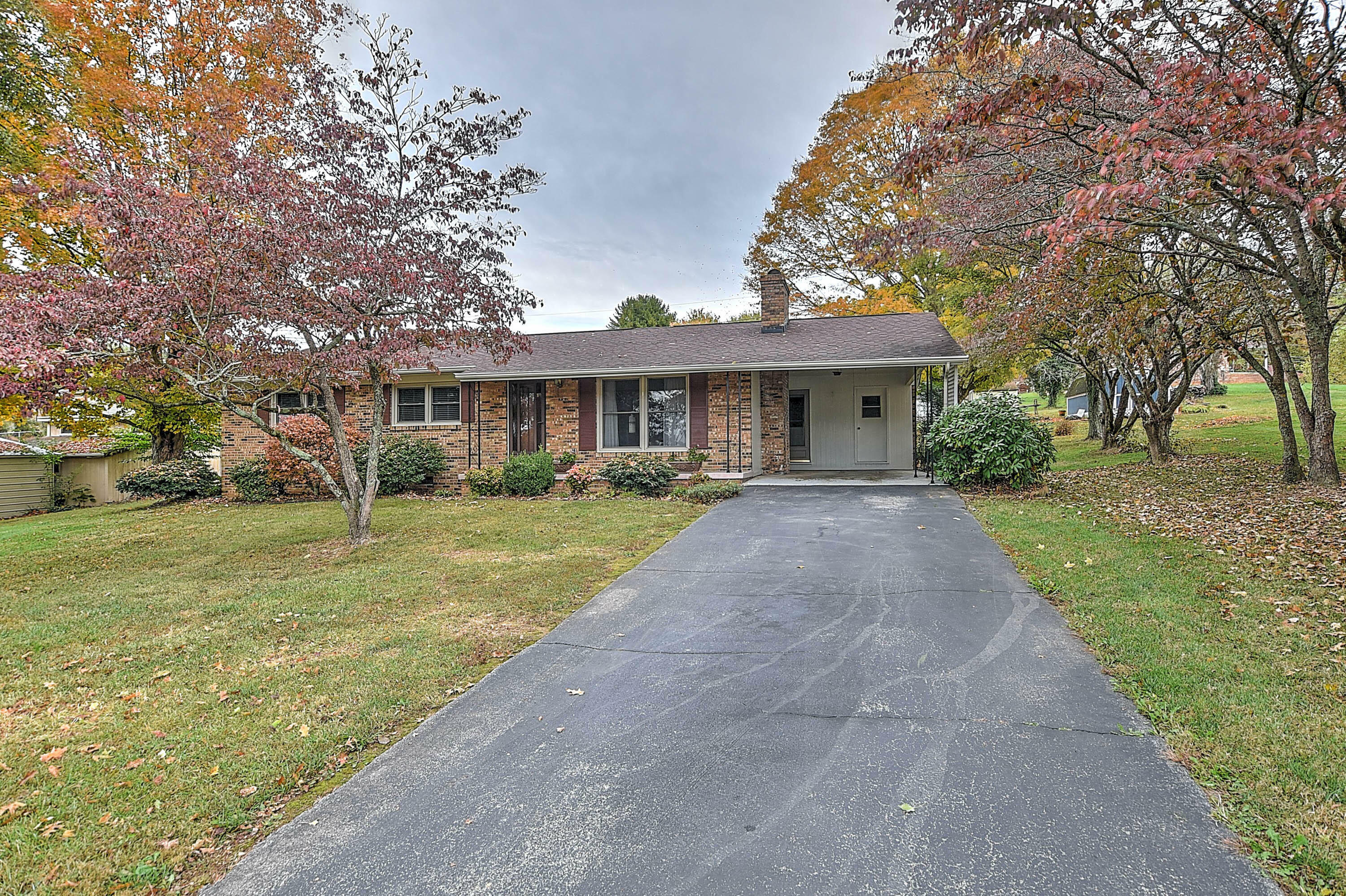 Property Photo:  5521 Arapaho Drive  TN 37664 