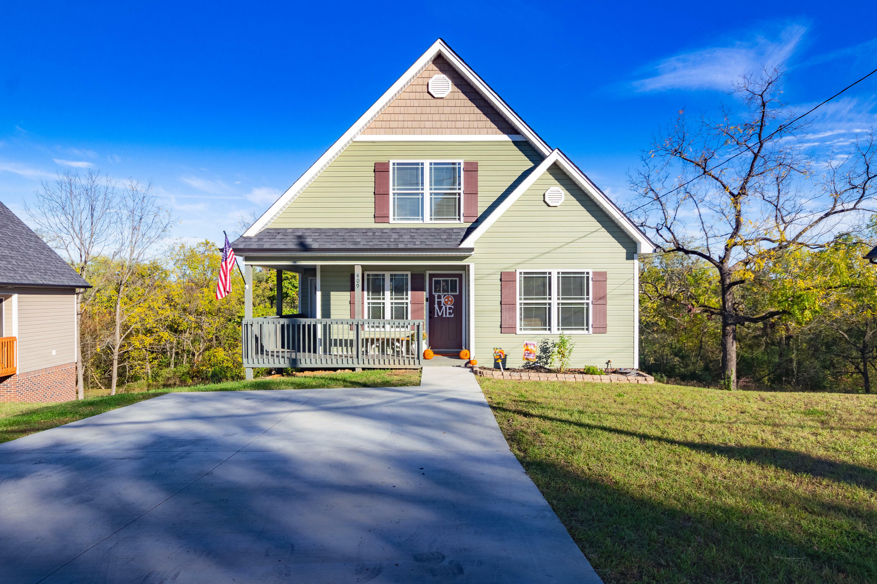 Property Photo:  409 Union Street  TN 37660 