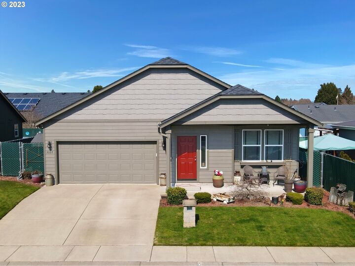 5237 Elk Ridge Dr  Eugene OR 97402 photo