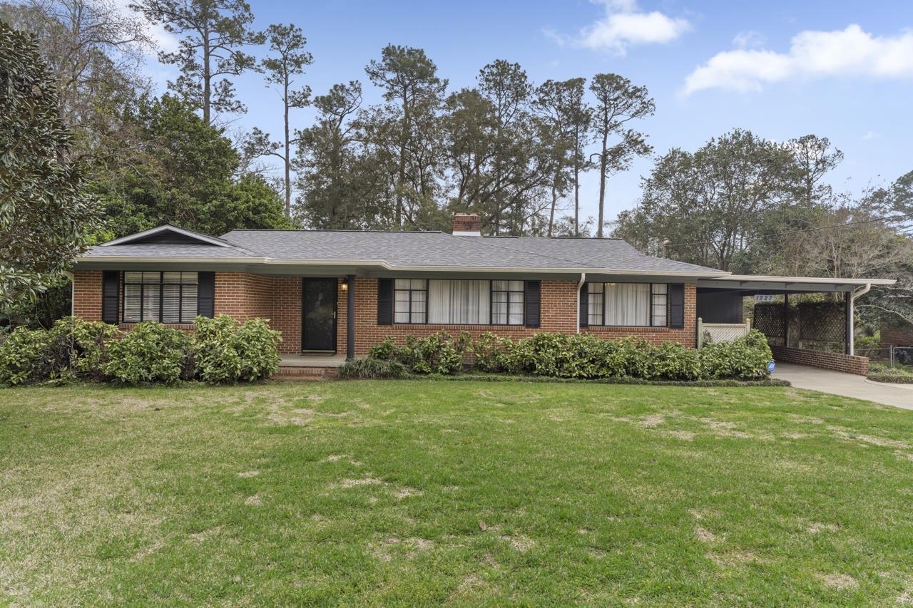 Property Photo:  1227 Circle Drive  FL 32301 