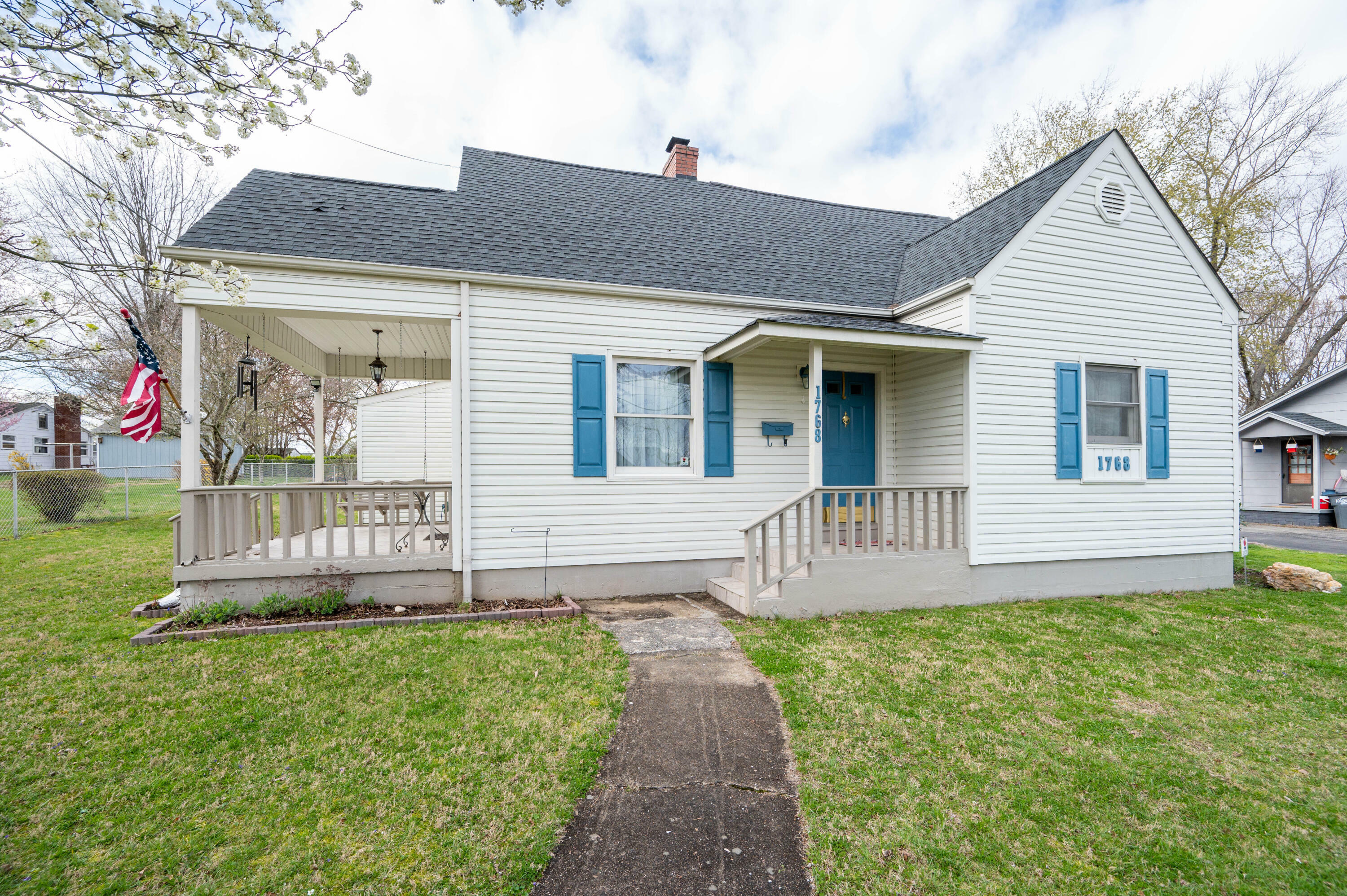 Property Photo:  1768 Jefferson Avenue  TN 37664 