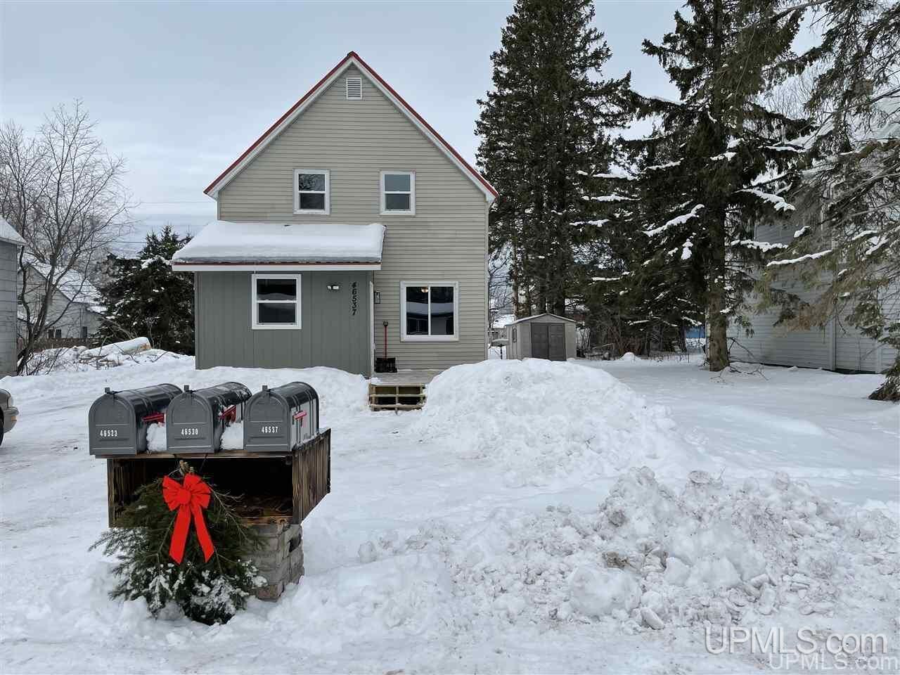 Property Photo:  46537 Maple St  MI 49921 