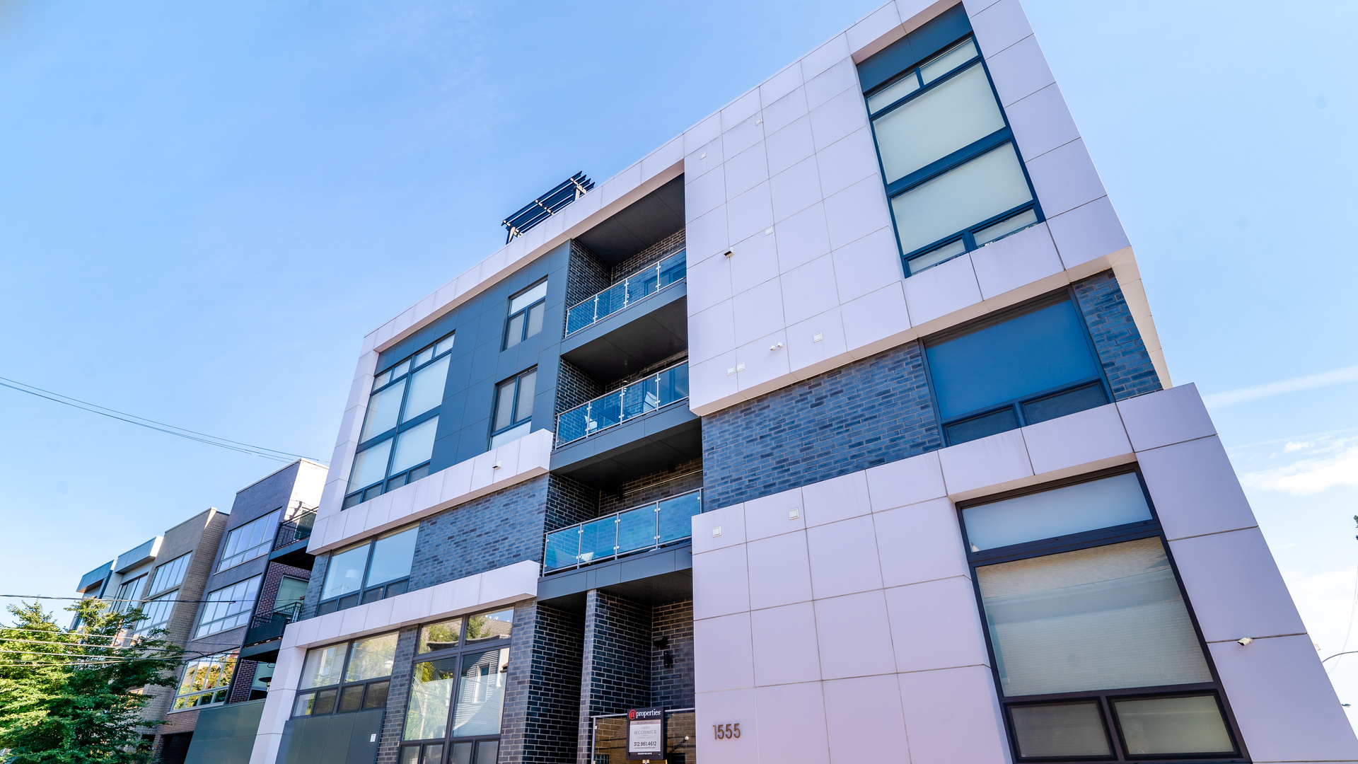 Property Photo: 1555 W Fry Street 301 IL 60642