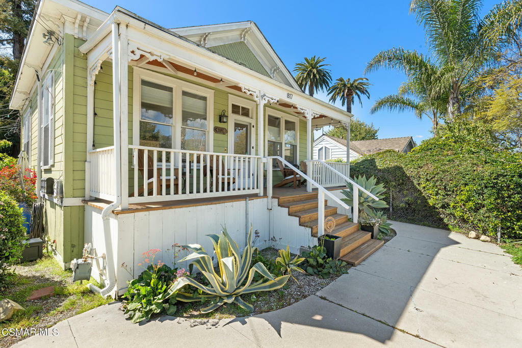 Property Photo:  817 Castillo Street  CA 93101 