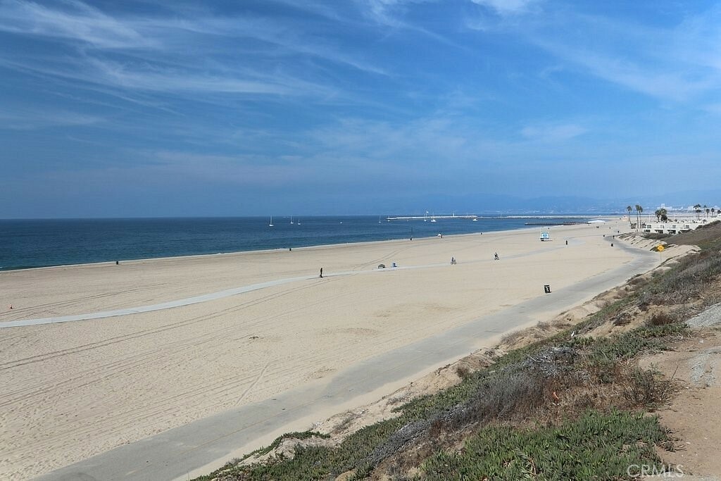 Property Photo: 8675 Falmouth Avenue 218 CA 90293