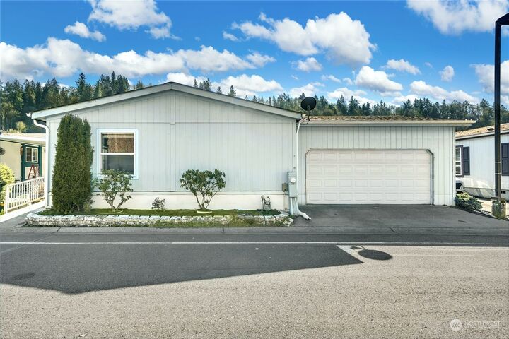 15400 SE 155th Place 17  Renton WA 98058 photo