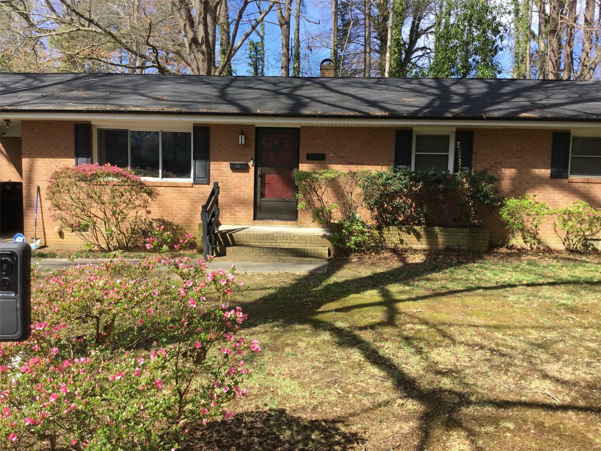 Property Photo:  1735 Echo Lane  NC 28052 