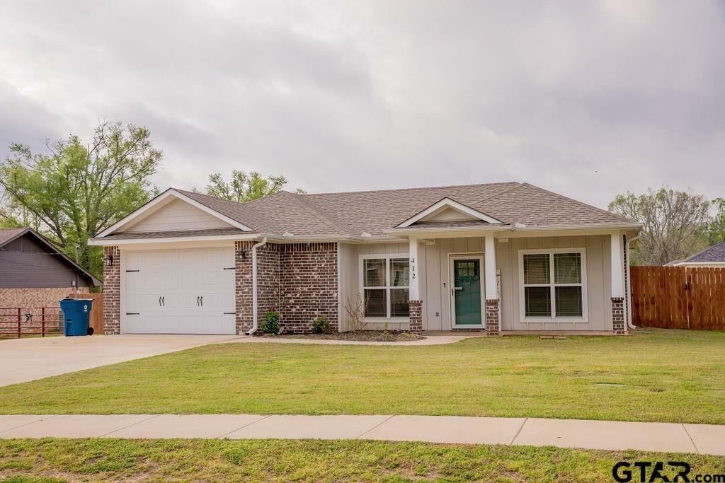 Property Photo:  412 W South Street  TX 75771 