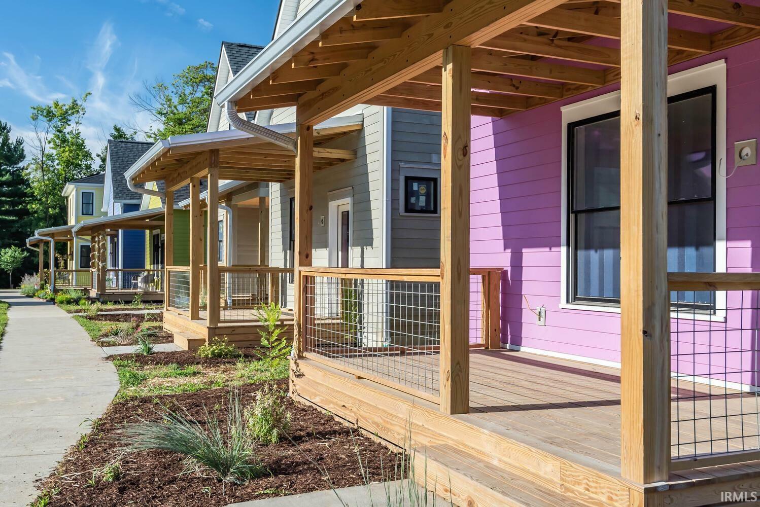 Property Photo: 1262 E Short Street IN 47401