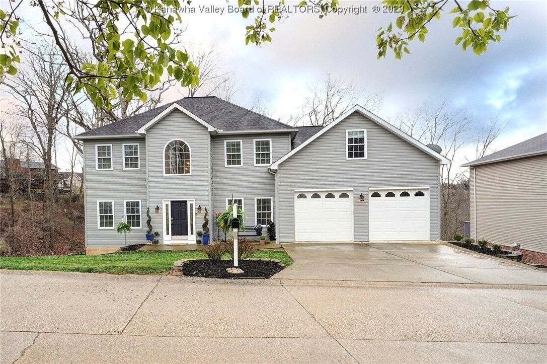 Property Photo:  4 Meadow Road  WV 25314 