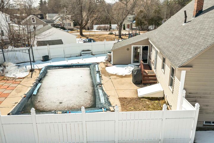 Property Photo: 79 Bow Street NH 03301