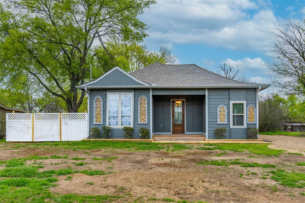 Property Photo:  1809 Main Street  TX 75482 