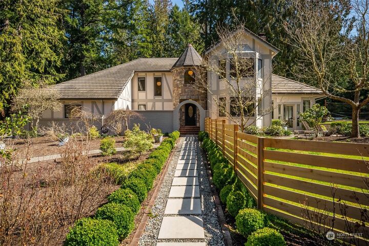 Property Photo: 8600 Ma And Pa Lane NE WA 98110