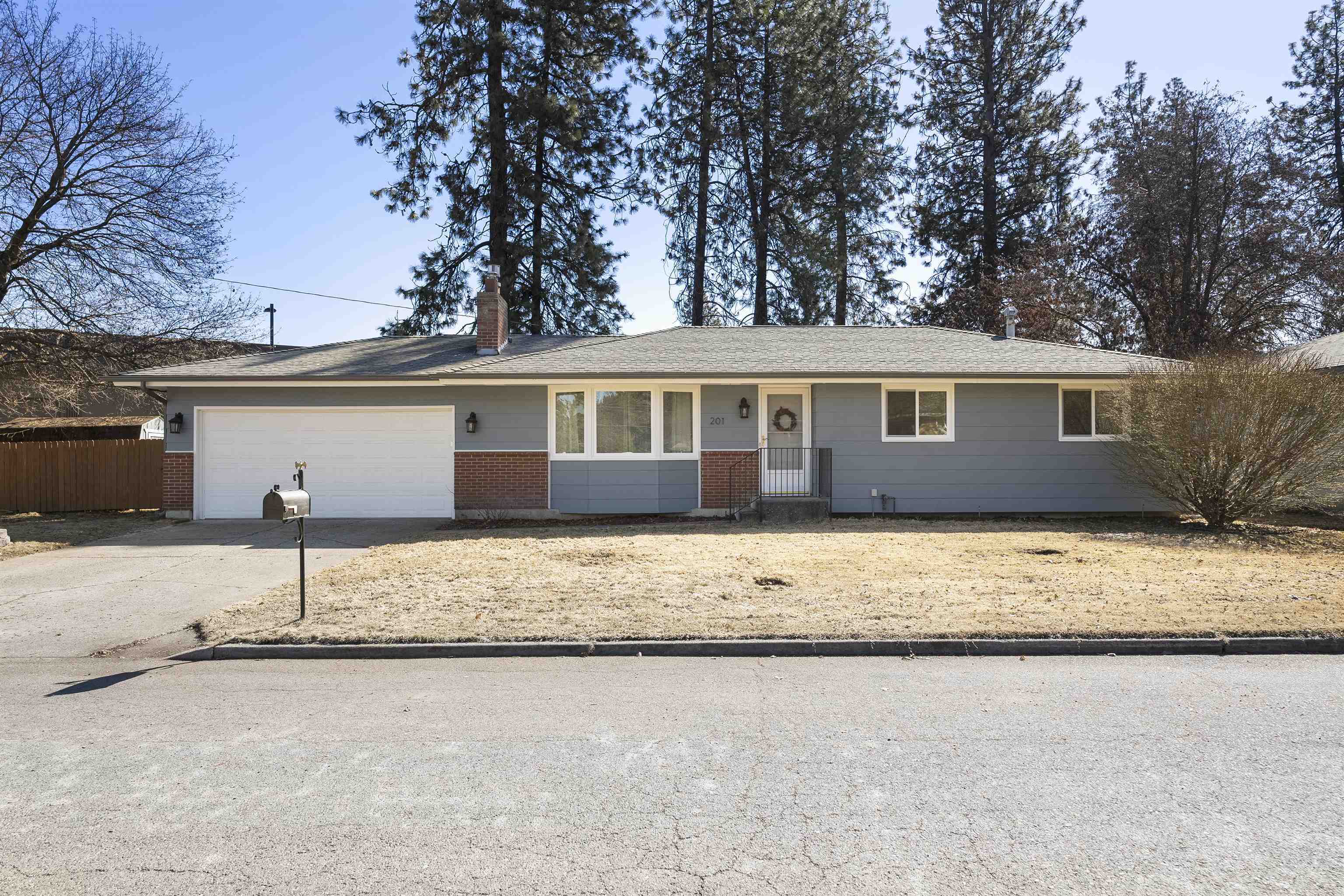 Property Photo: 201 W Barnes Rd WA 99218