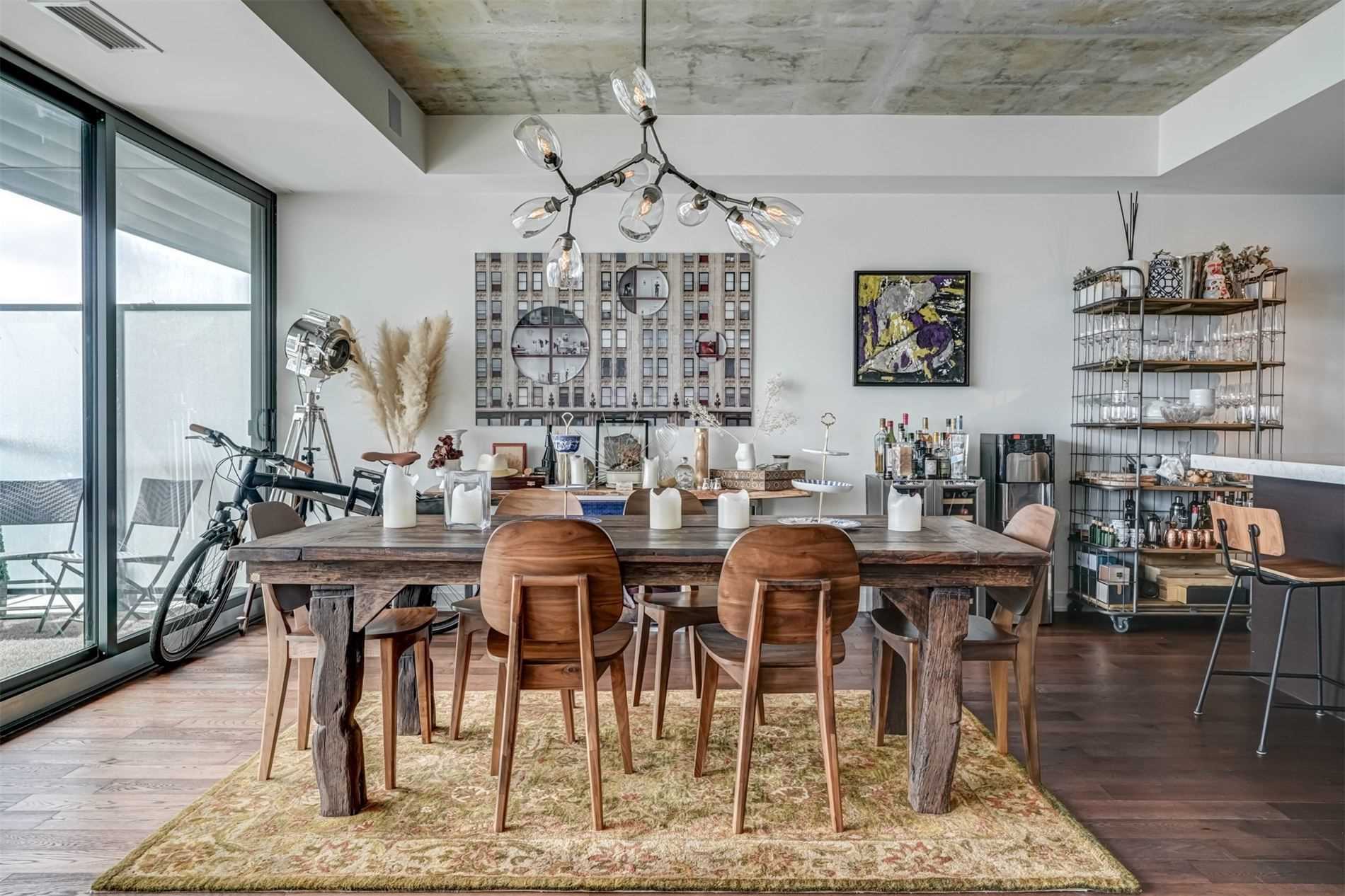 629 King St W Ph1421  Toronto ON M5V1M5 photo