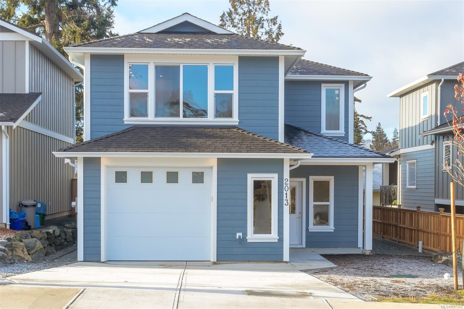 Photo de la propriété:  2013 Stone Hearth Lane  BC V9Z 1L3 