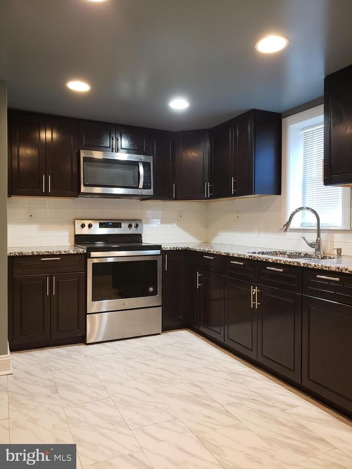 Property Photo: 2050 E Cambria Street PA 19134
