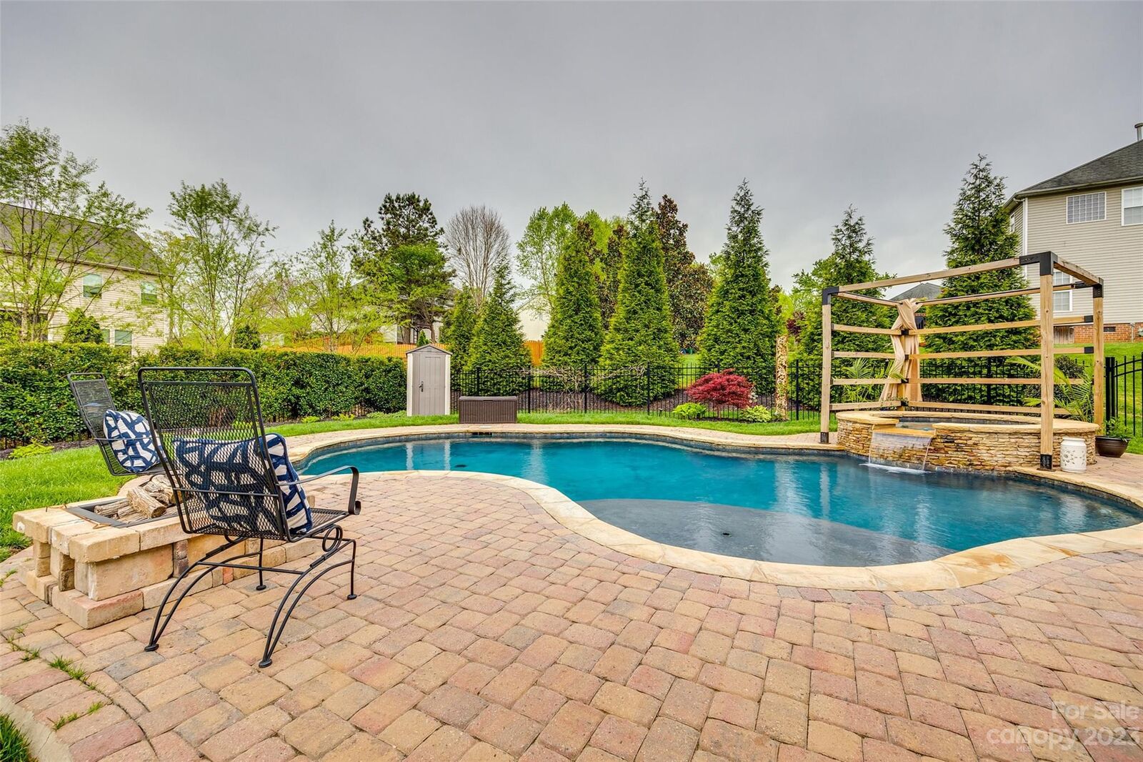 Property Photo:  9801 Blackbird Hill Lane  NC 28227 