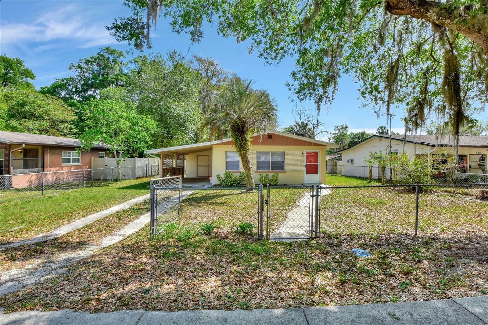 Property Photo:  630 N Orange Avenue  FL 32763 