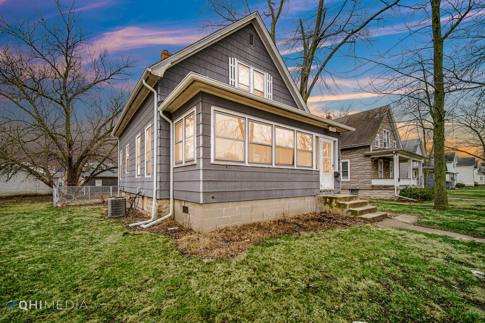 Property Photo:  1020 S Washington Avenue  IL 60901