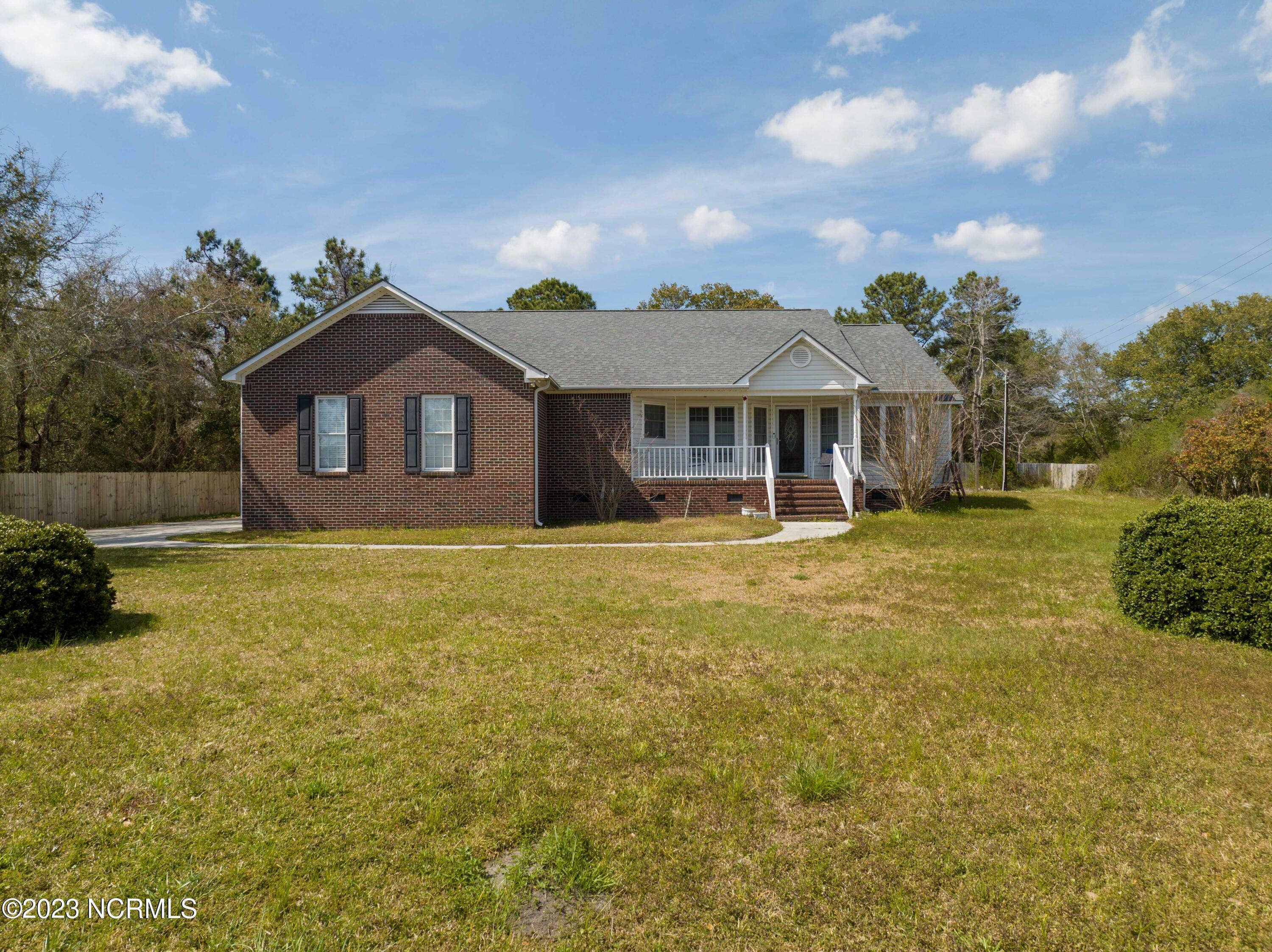 Property Photo:  20581 US Highway 17  NC 28443 